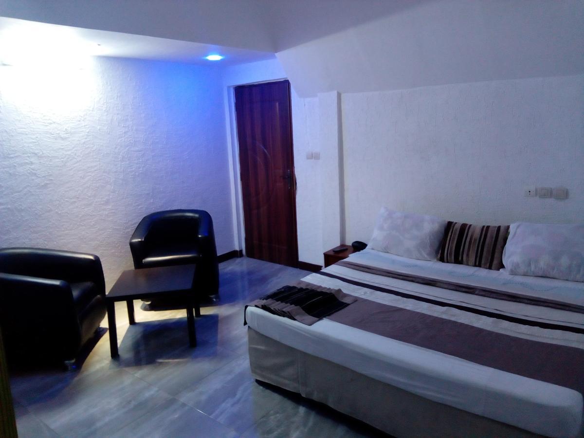 Senateur Hotel Agontinkon 코토누 외부 사진