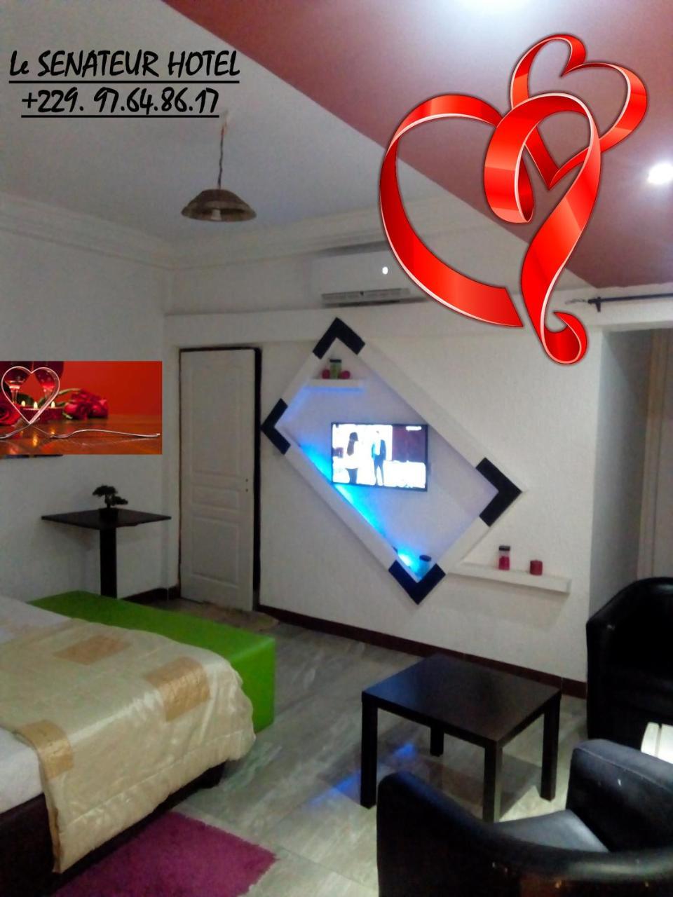Senateur Hotel Agontinkon 코토누 외부 사진
