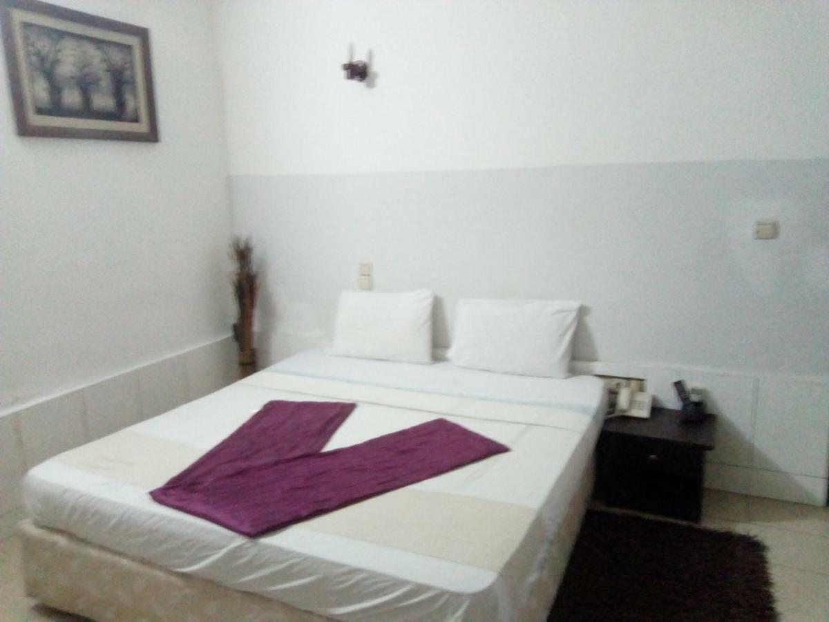 Senateur Hotel Agontinkon 코토누 외부 사진