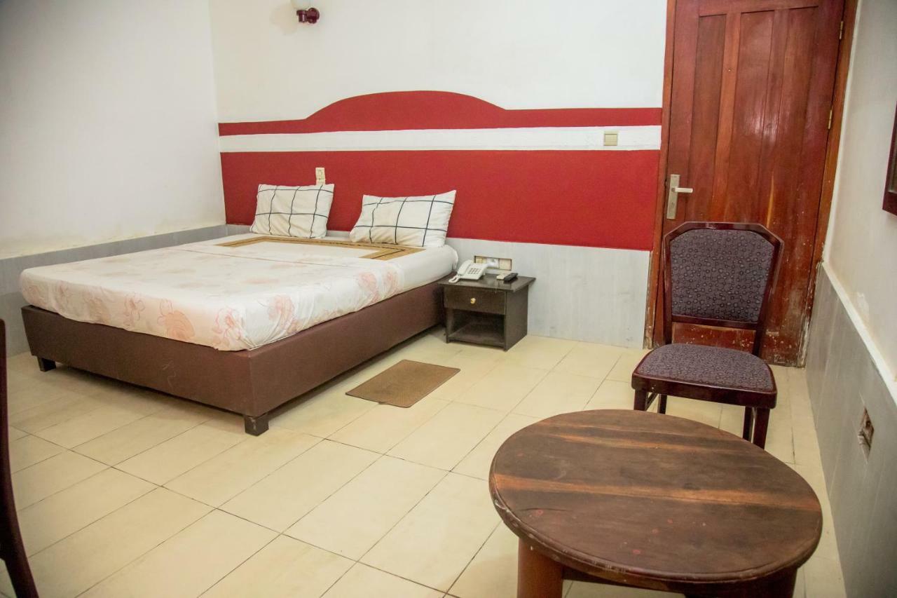 Senateur Hotel Agontinkon 코토누 외부 사진
