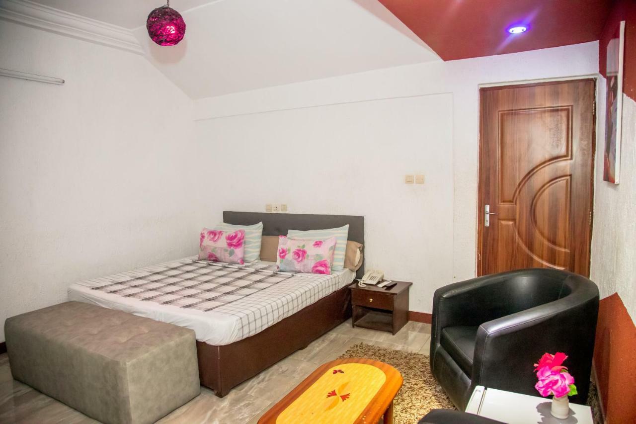 Senateur Hotel Agontinkon 코토누 외부 사진