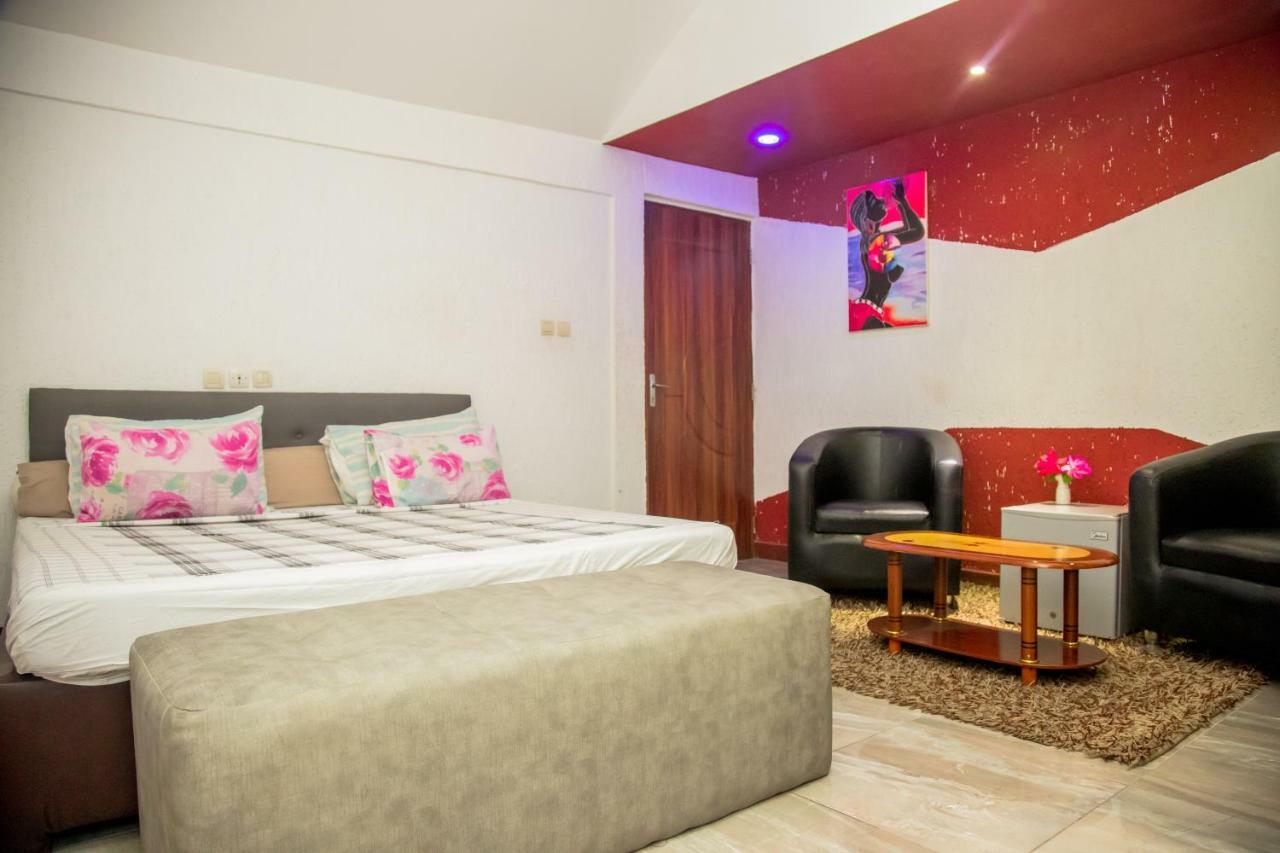Senateur Hotel Agontinkon 코토누 외부 사진